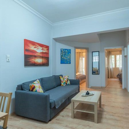 Entire Apt, 2 Bdrm, City Center เอเธนส์ ภายนอก รูปภาพ